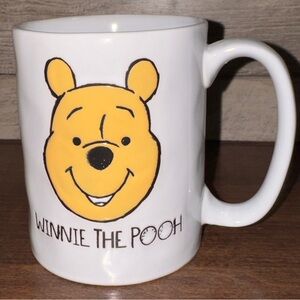 Super Cute 🥰 Winnie The Pooh 17 oz Ceramic Mug - NEW